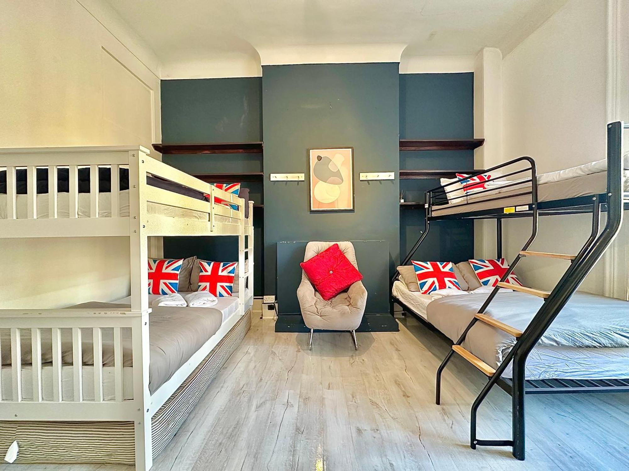 Guesthouse 81 Лондон Екстериор снимка